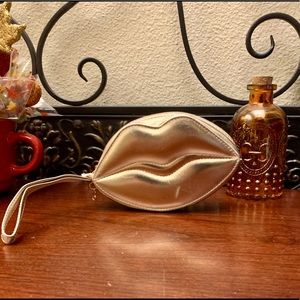 Eudora Golden Lips Wristlet Bag